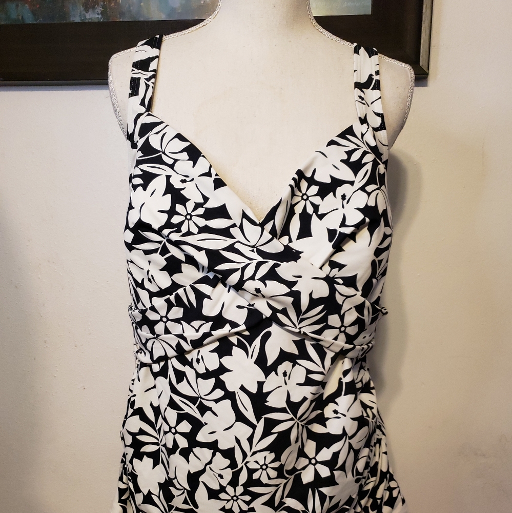Lands' End Floral Tankini